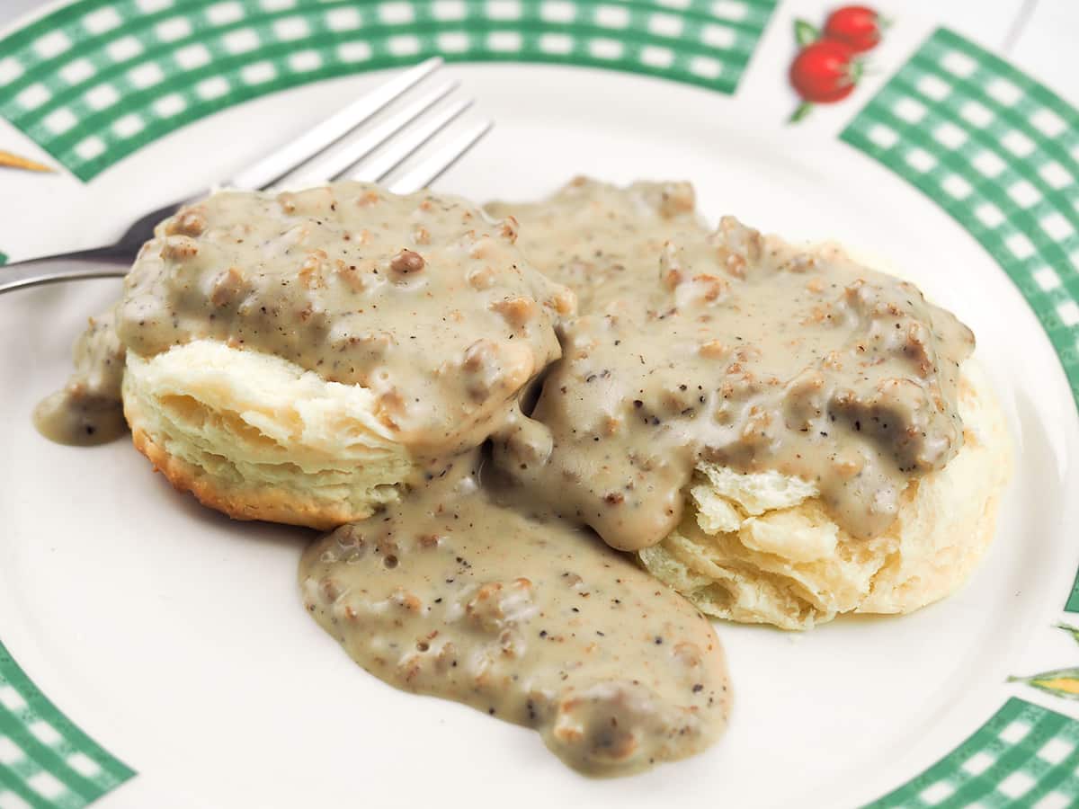 While making sausage gravy, I found my Dutch oven top fits the