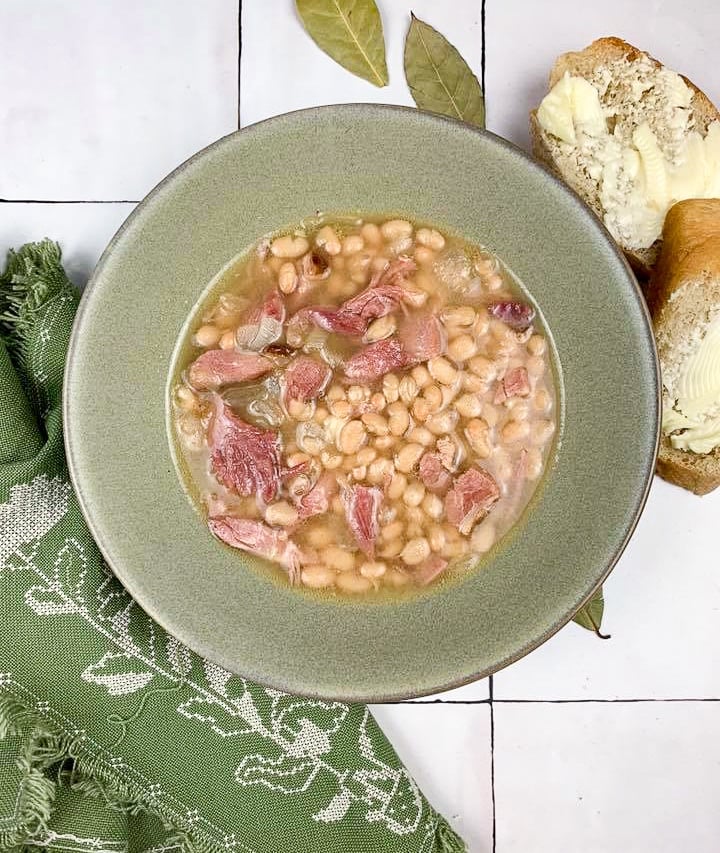 Easy Slow Cooker Navy Bean Soup