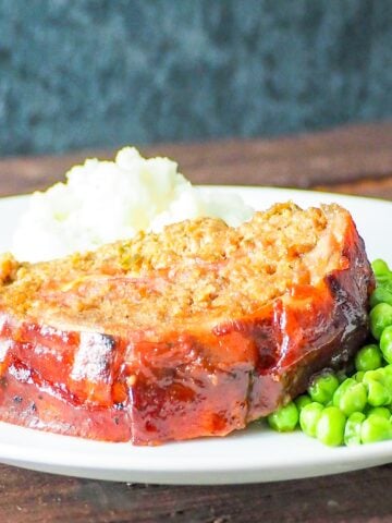bacon bbq stuffed meatloaf 1