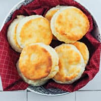 biscuits-in-bowl-with-red-cloth