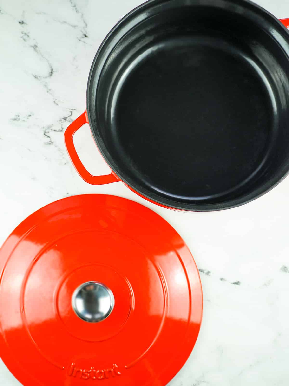 Instant 5-in-1 Precision 6-qt Enamel Cast Iron Dutch Oven ,Matte Black