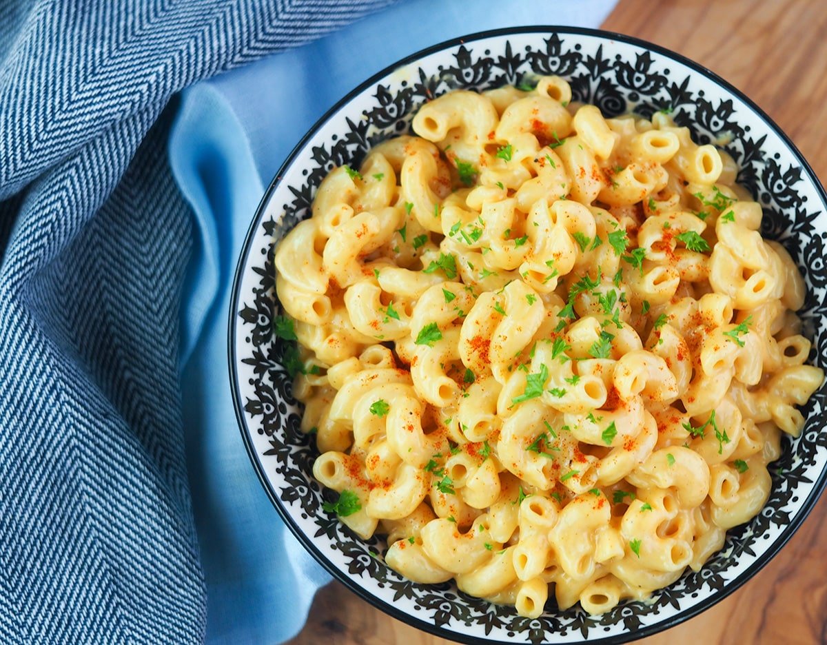 offset mac and cheese on cutting board